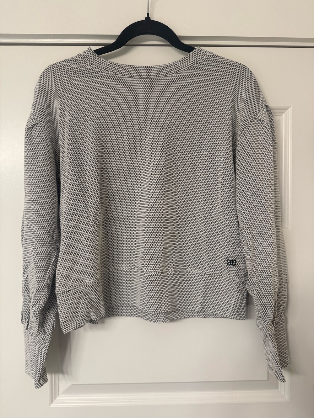 Albion Fit - black and White Women's Long-Sleeve Top - Size Medium NWoT